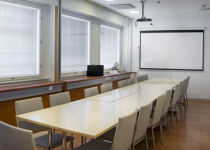 מלון Greenstar 3*