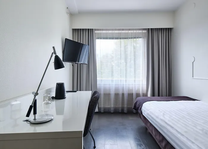 Greenstar מלון להטי