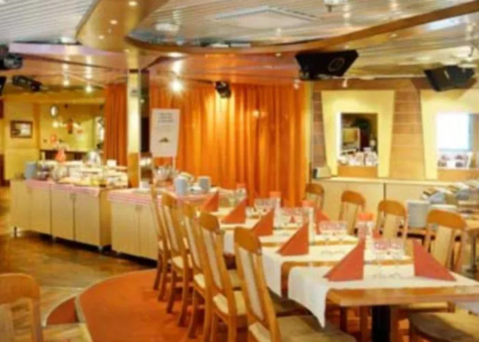 فندق Greenstar 3*