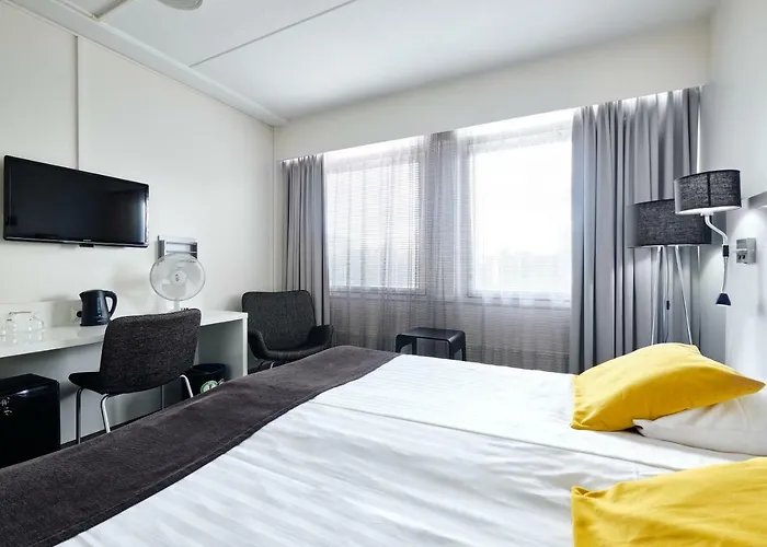 מלון Greenstar להטי